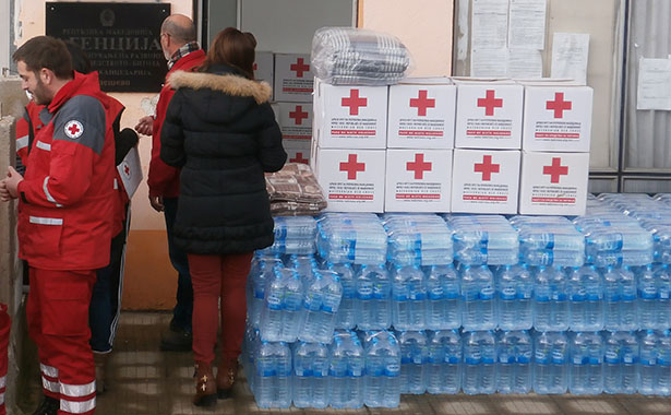 Помош на настраданото население од поплавените подрачја во Република Македонија