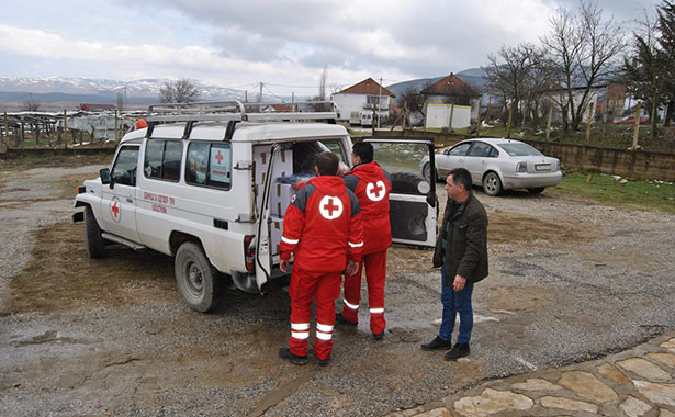 Хуманитарна помош за настраданите семејства – намалување на последиците од поплавите