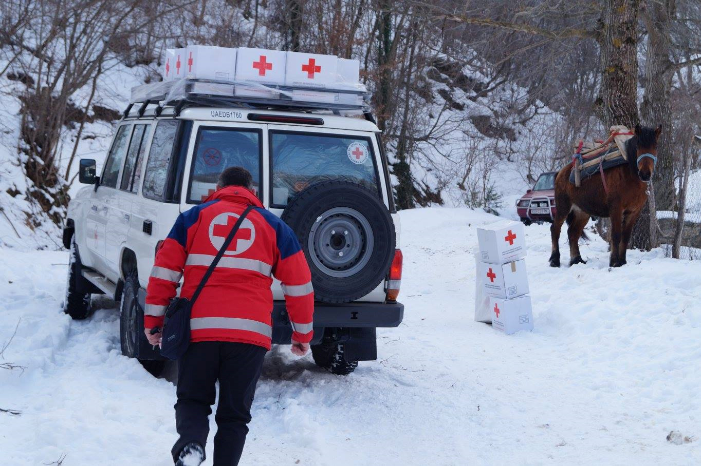 Хуманитарната помош за завеаните села во Крива Палланка