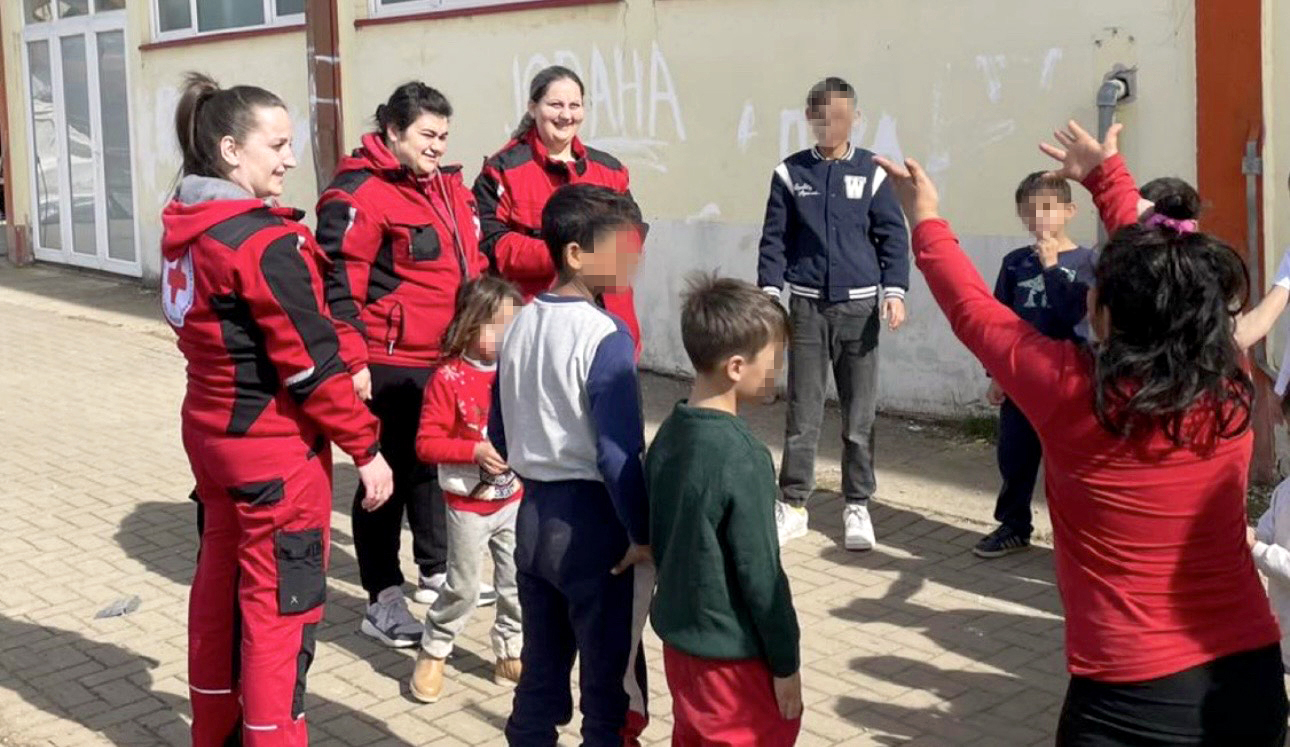 Психо-социјална поддршка за деца евакуирани од поплавите во Кичево
